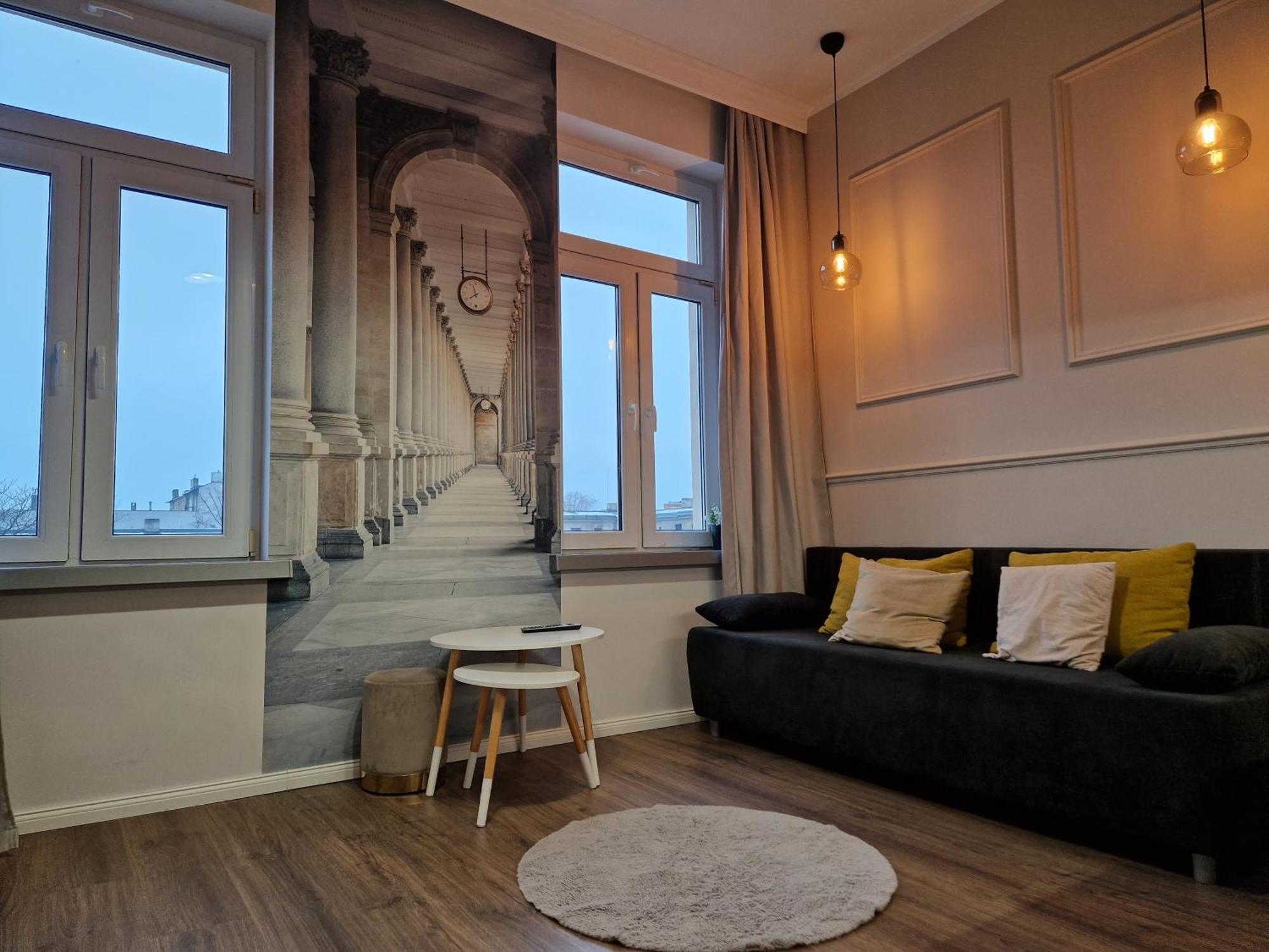 Polonia Apartments Лодзь Экстерьер фото