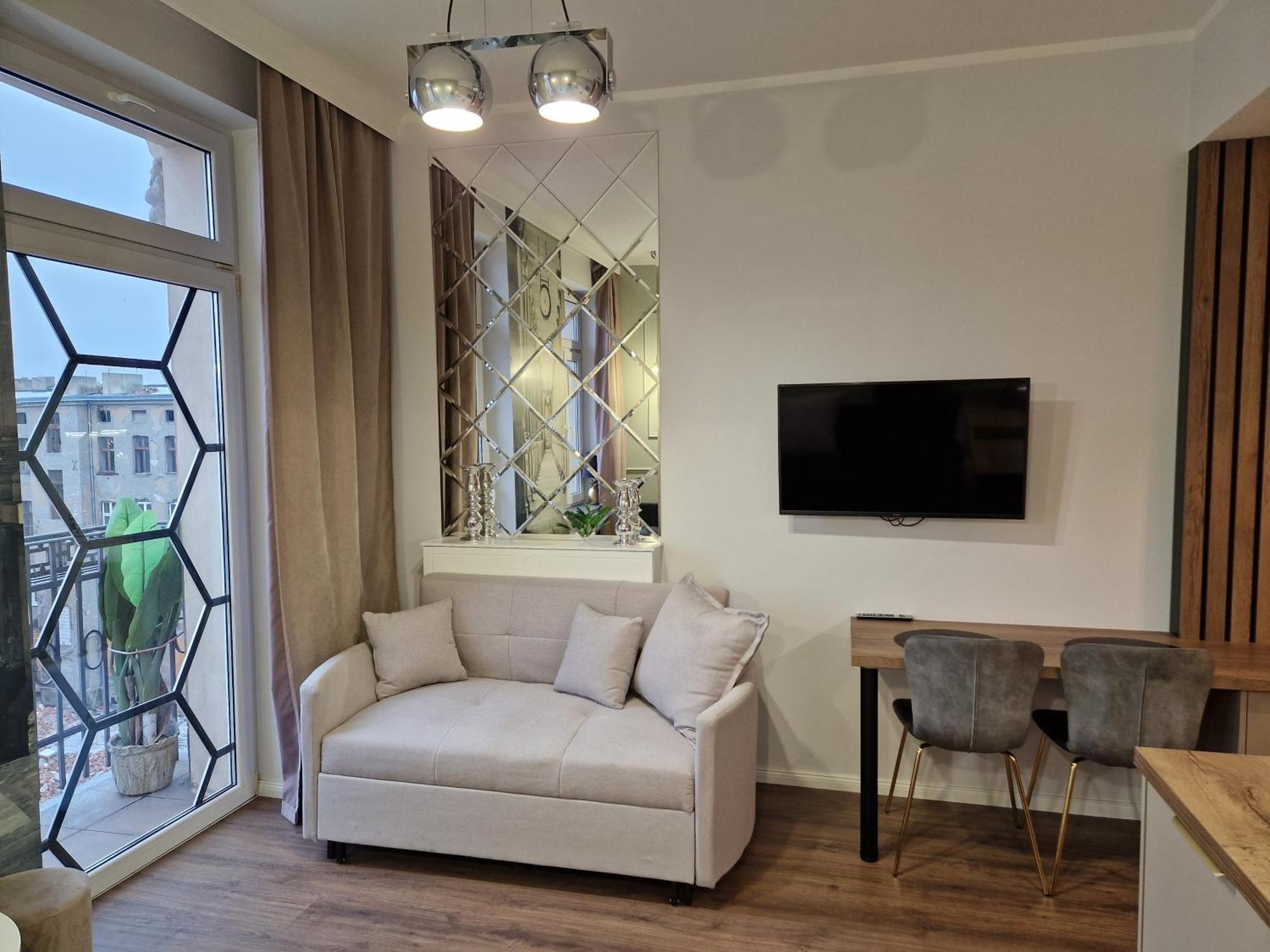 Polonia Apartments Лодзь Экстерьер фото